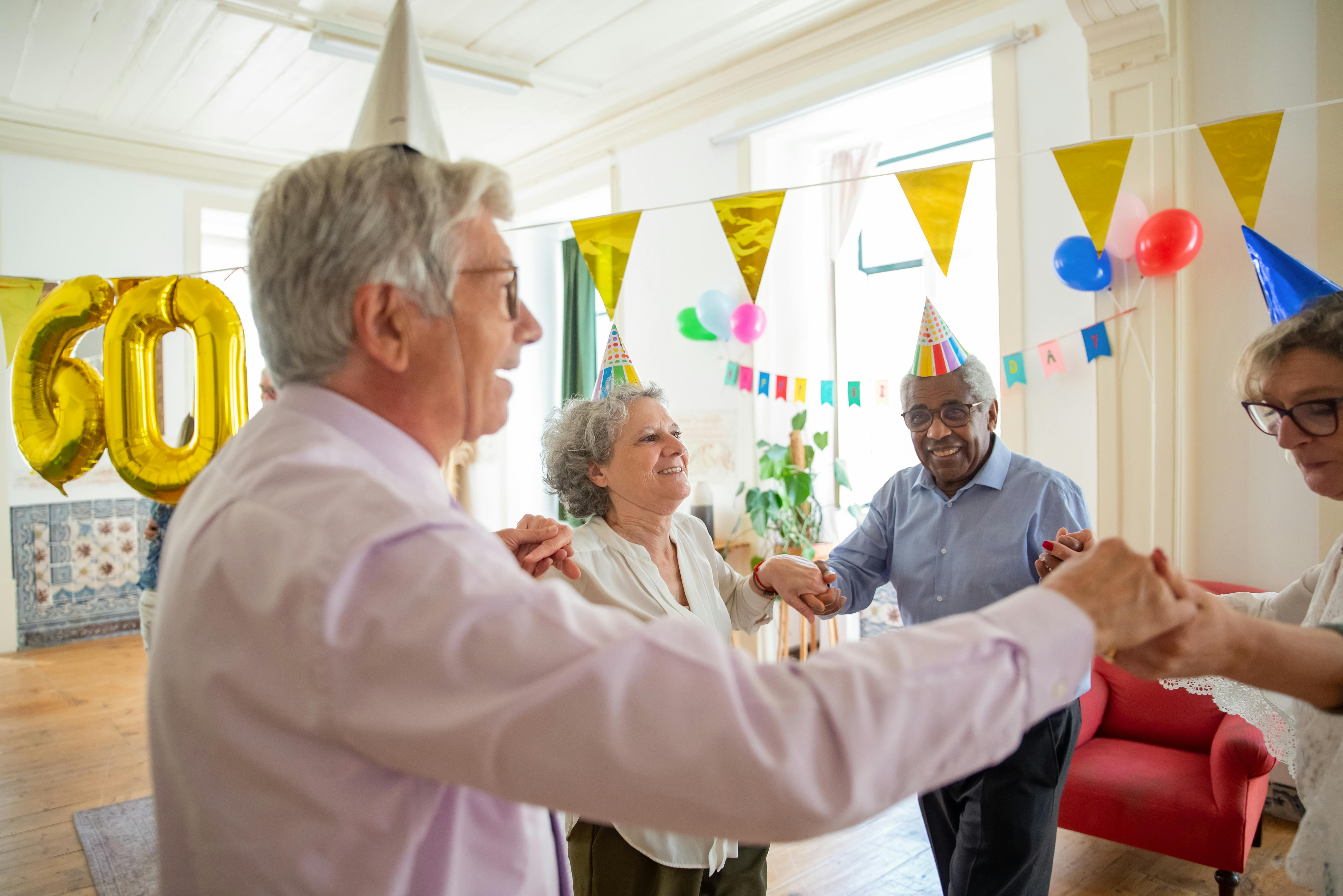 Tips to Help Seniors Build a Sense of Community
